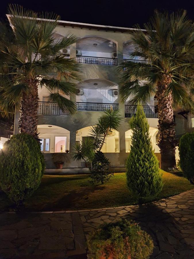 Hotel Pefko Neos Marmaras Exteriér fotografie